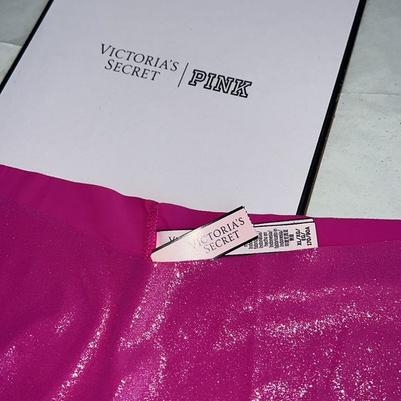 Victoria's Secret No-show Foil Metallic Cheeky Panty XL - Picture 5 of 9